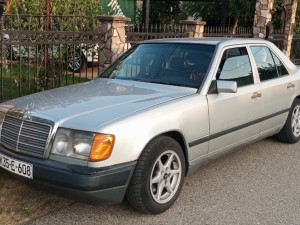 Mercedes W124