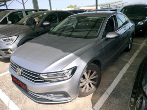 VW Passat 2.0 TDI DSG7 Business LED Kamera ParkAssist FACELIFT