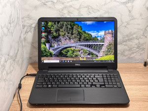 Laptop DELL 15.6" Celeron 887 8GB RAM 500GB HDD
