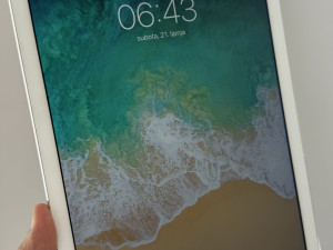 IPAD AIR 1 64GB SUPER STANJE SVE RADI