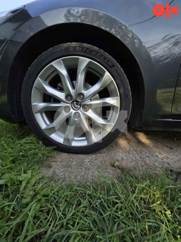 Mazda 3 2.2 D - AT Revolution (Detaljno)