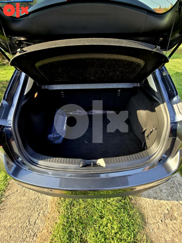 Mazda 3 2.2 D - AT Revolution (Detaljno)