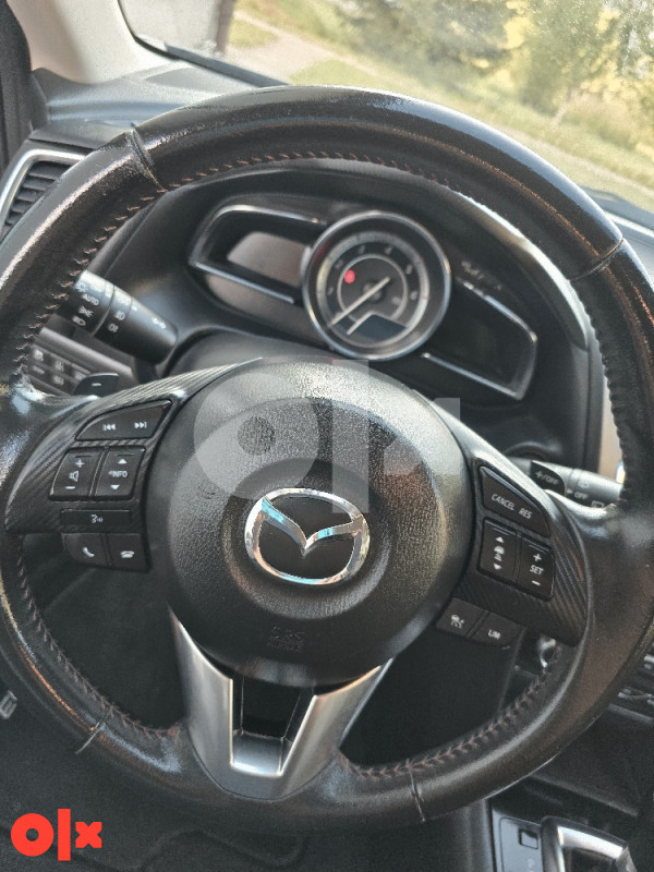 Mazda 3 2.2 D - AT Revolution (Detaljno)