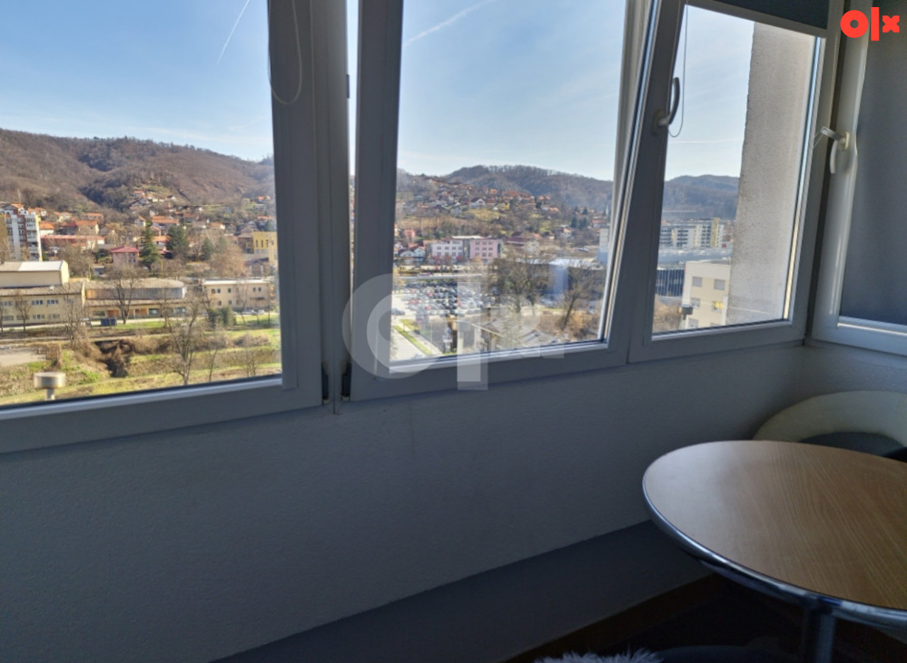 Stan Tuzla/70m2/Renoviran 2