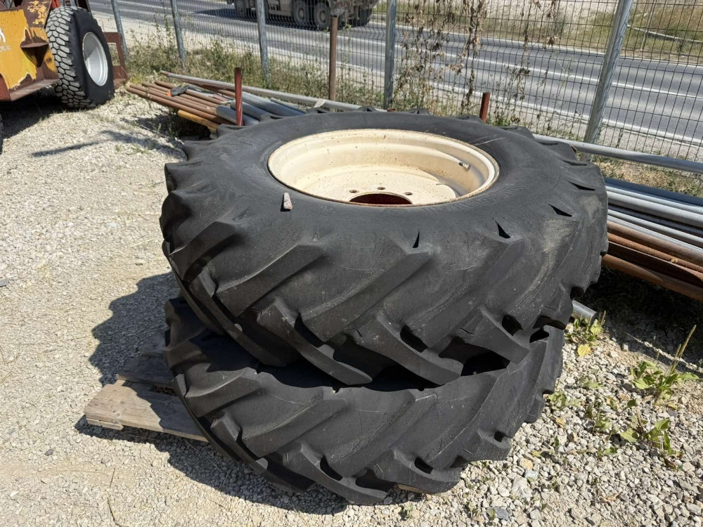 Gume Za Traktor