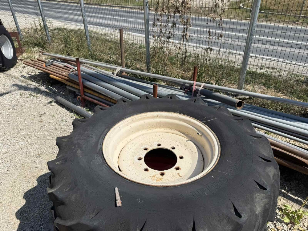 Gume Za Traktor