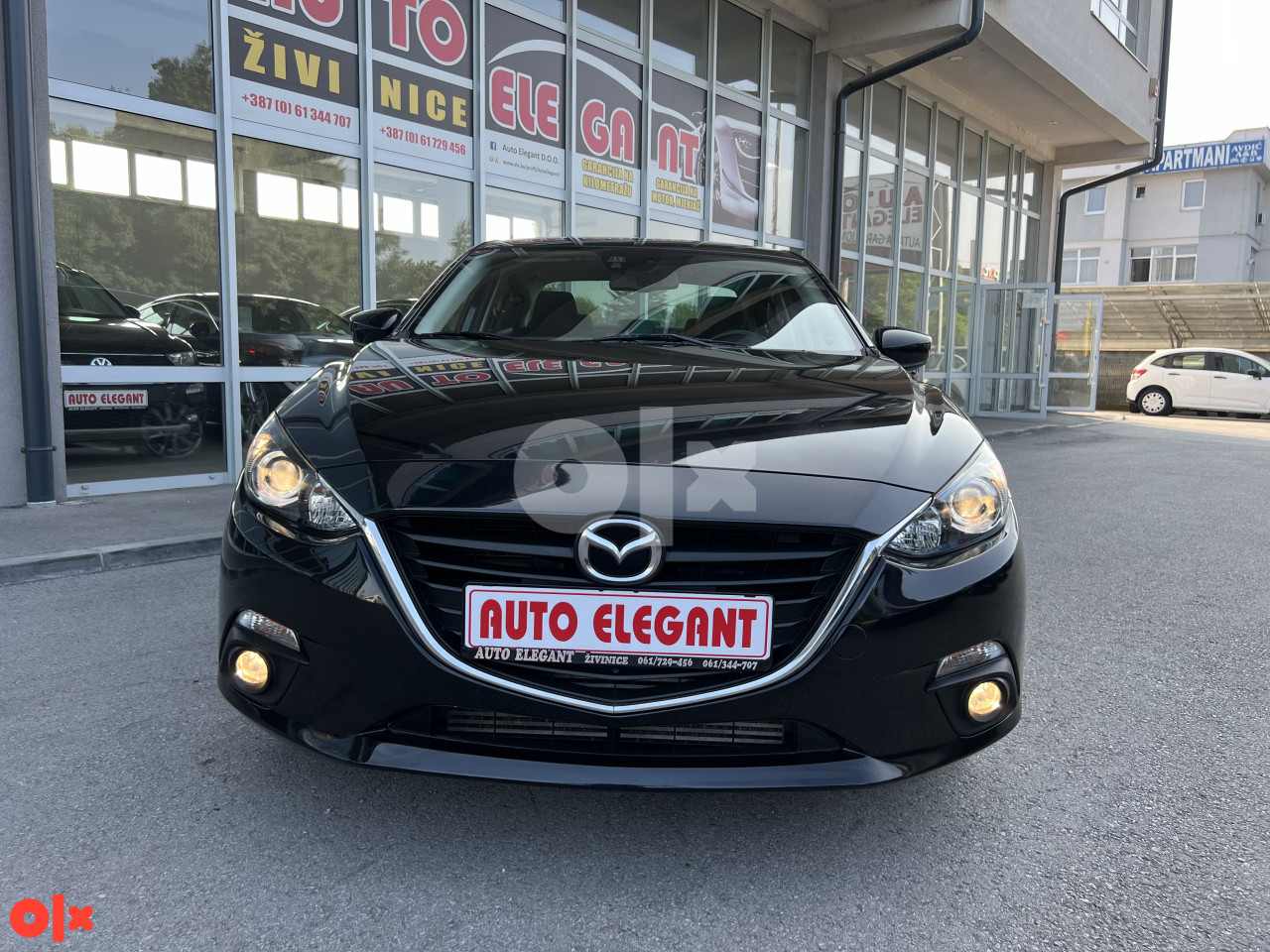 Mazda 3 2.2D 110kW 2015 god Sedan *kamera* SkyActiv