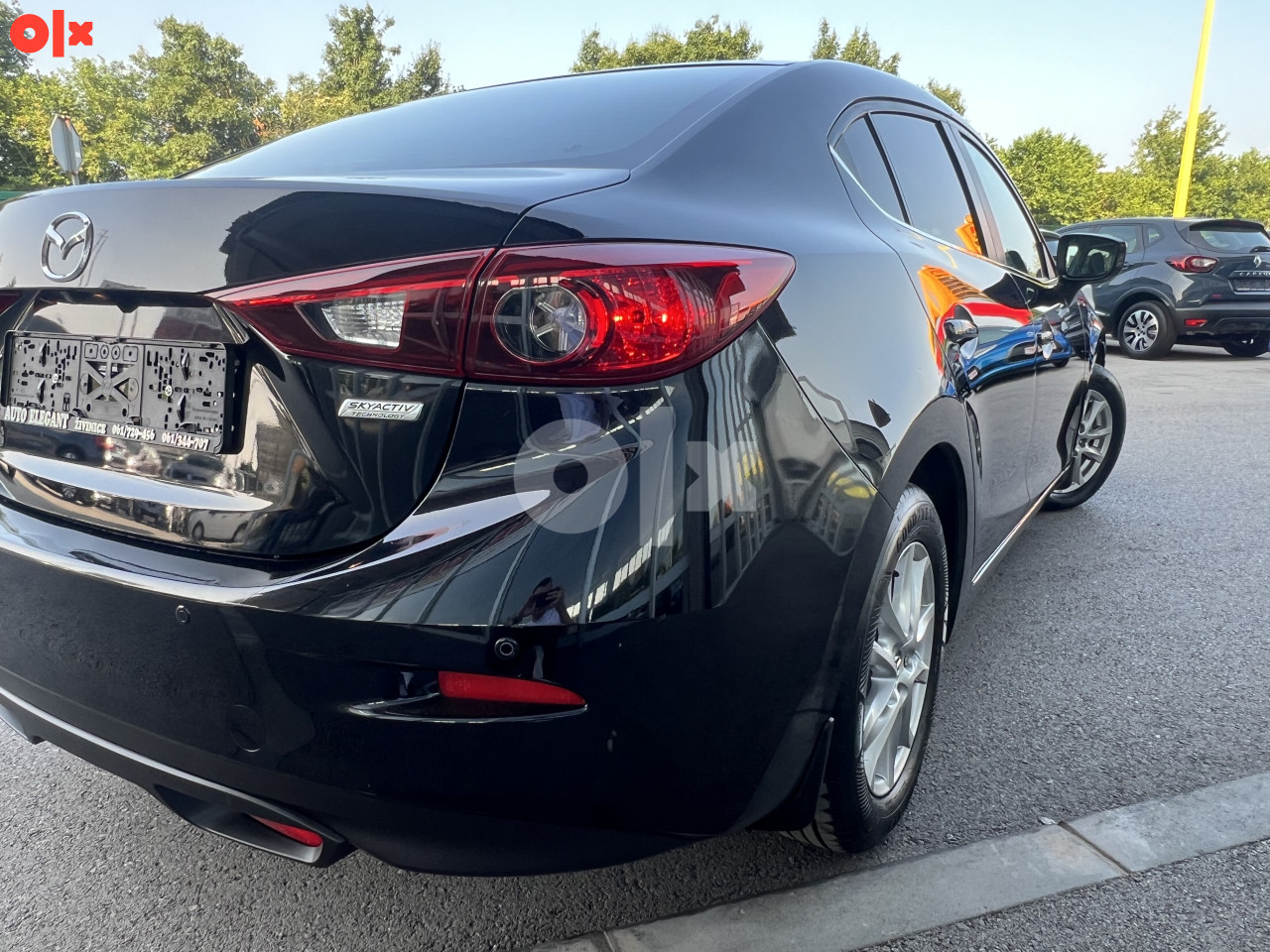 Mazda 3 2.2D 110kW 2015 god Sedan *kamera* SkyActiv