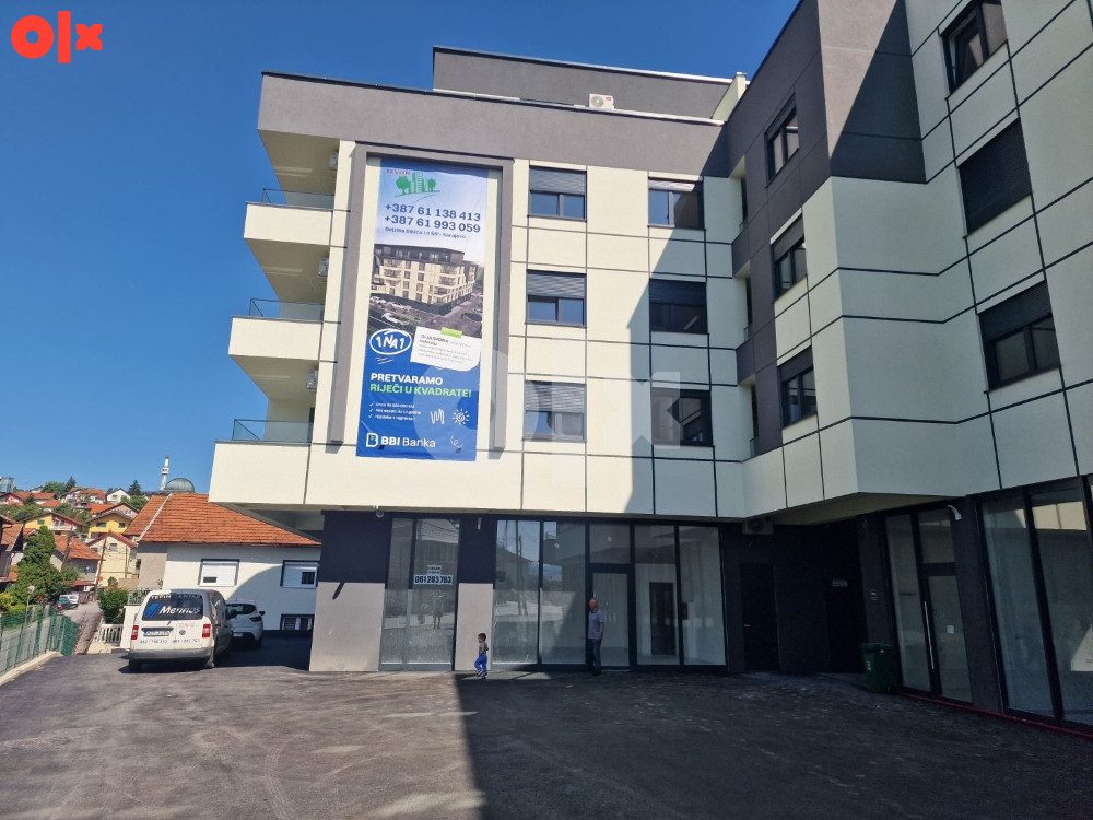 Izdajem poslovni prostor na Šipu 77m2 adresa Dejzina Bikića 18h