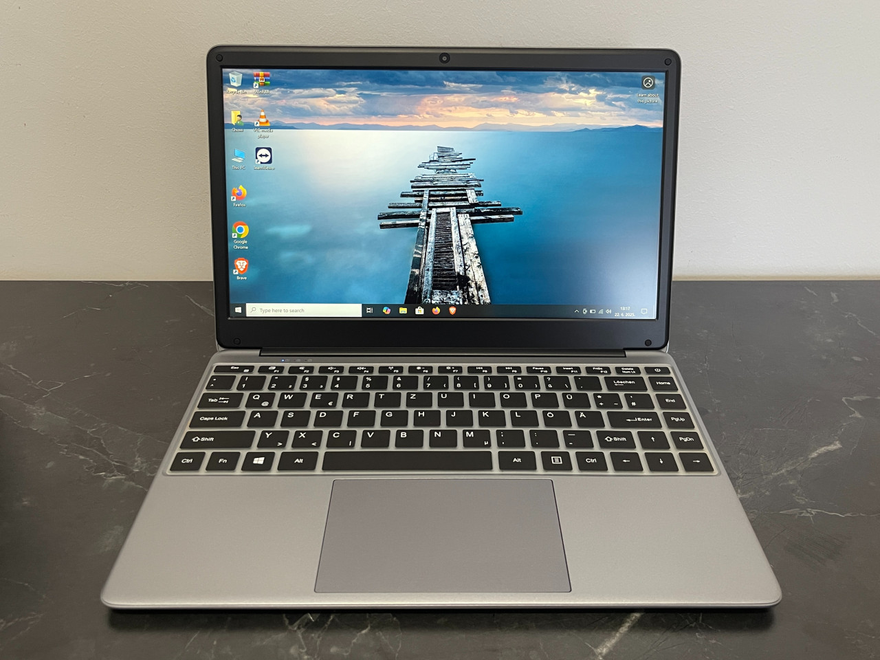 Chuwi HeroBook CWI514 x5-E8000 / 4GB / 64GB / 8h