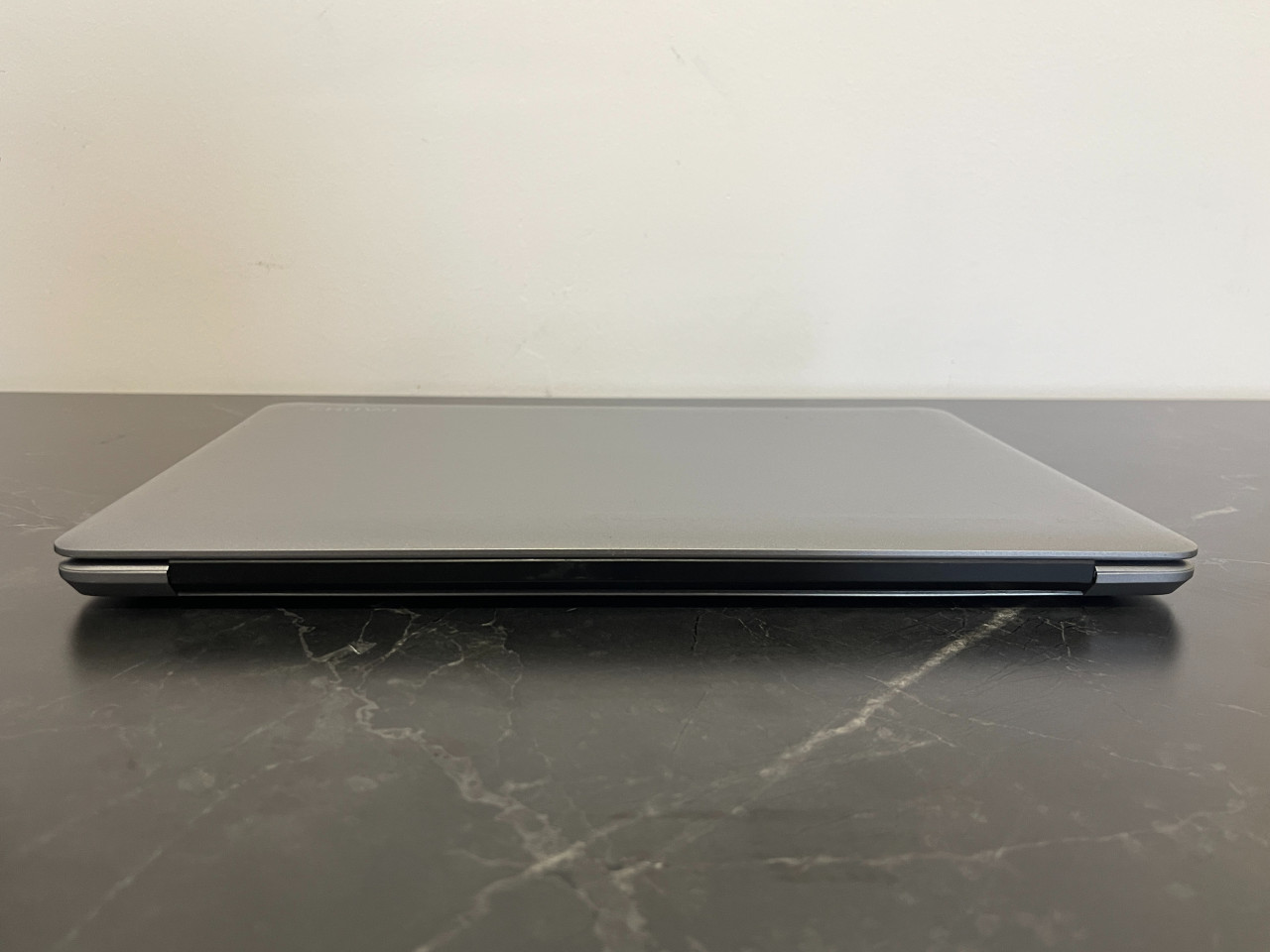 Chuwi HeroBook CWI514 x5-E8000 / 4GB / 64GB / 8h