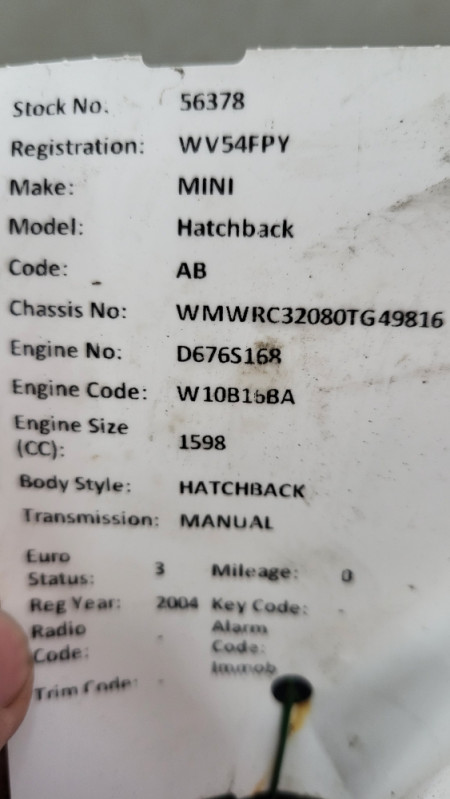 Mini Hatchback,  prednji branik.
