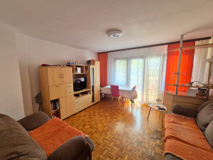 Na prodaju stan u centru Gradiške, 68m2 photo 2