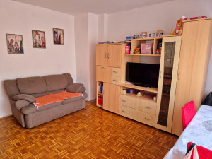 Na prodaju stan u centru Gradiške, 68m2 photo 3