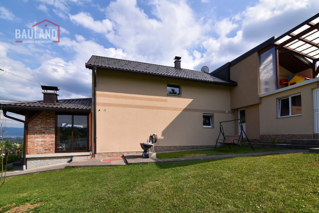 BAULAND/ Porodična kuća na parceli 1033m2/Osjek, Ilidža 4