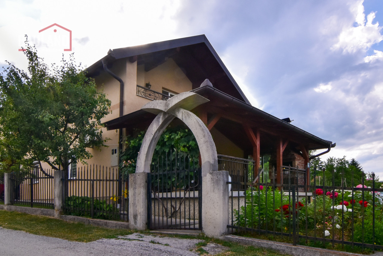 BAULAND/ Porodična kuća na parceli 1033m2/Osjek, Ilidža 7