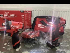 Milwaukee busilica odvijac m12 set nova generacija