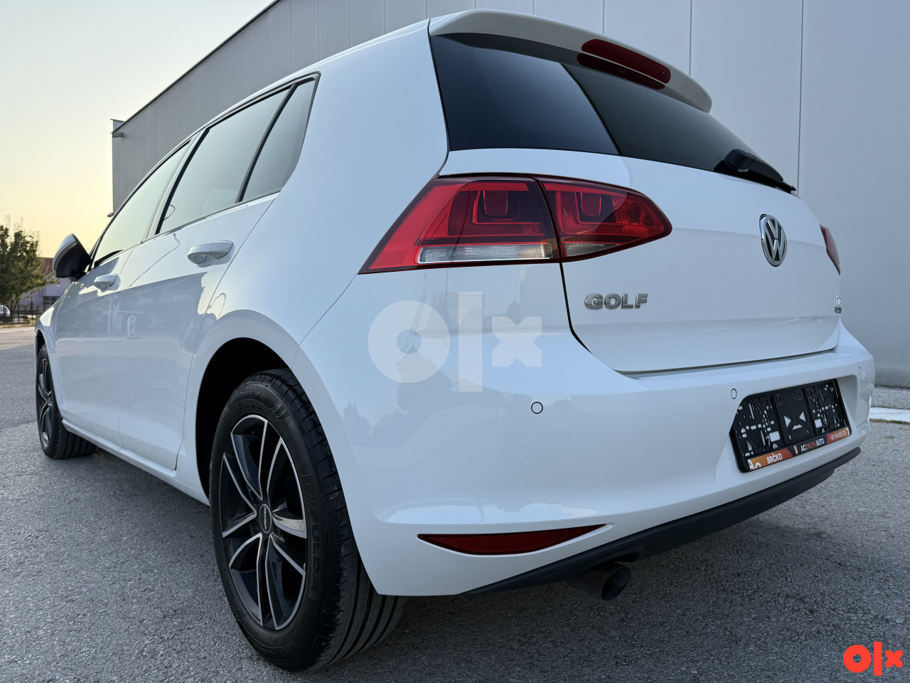VW GOLF 7 1.6 TDI 77 KW HIGHLINE PRVI VLASNIK