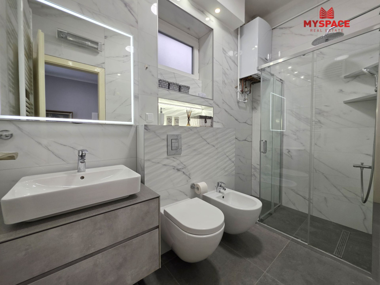 MY SPACE/ Stan/ Marijin Dvor/ RENOVIRAN/ NAMJESTEN/ 81 m2 16
