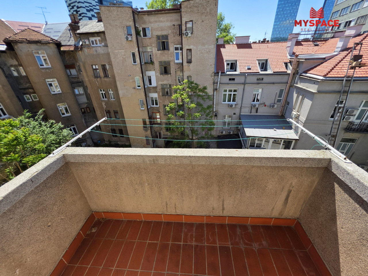 MY SPACE/ Stan/ Marijin Dvor/ RENOVIRAN/ NAMJESTEN/ 81 m2 26