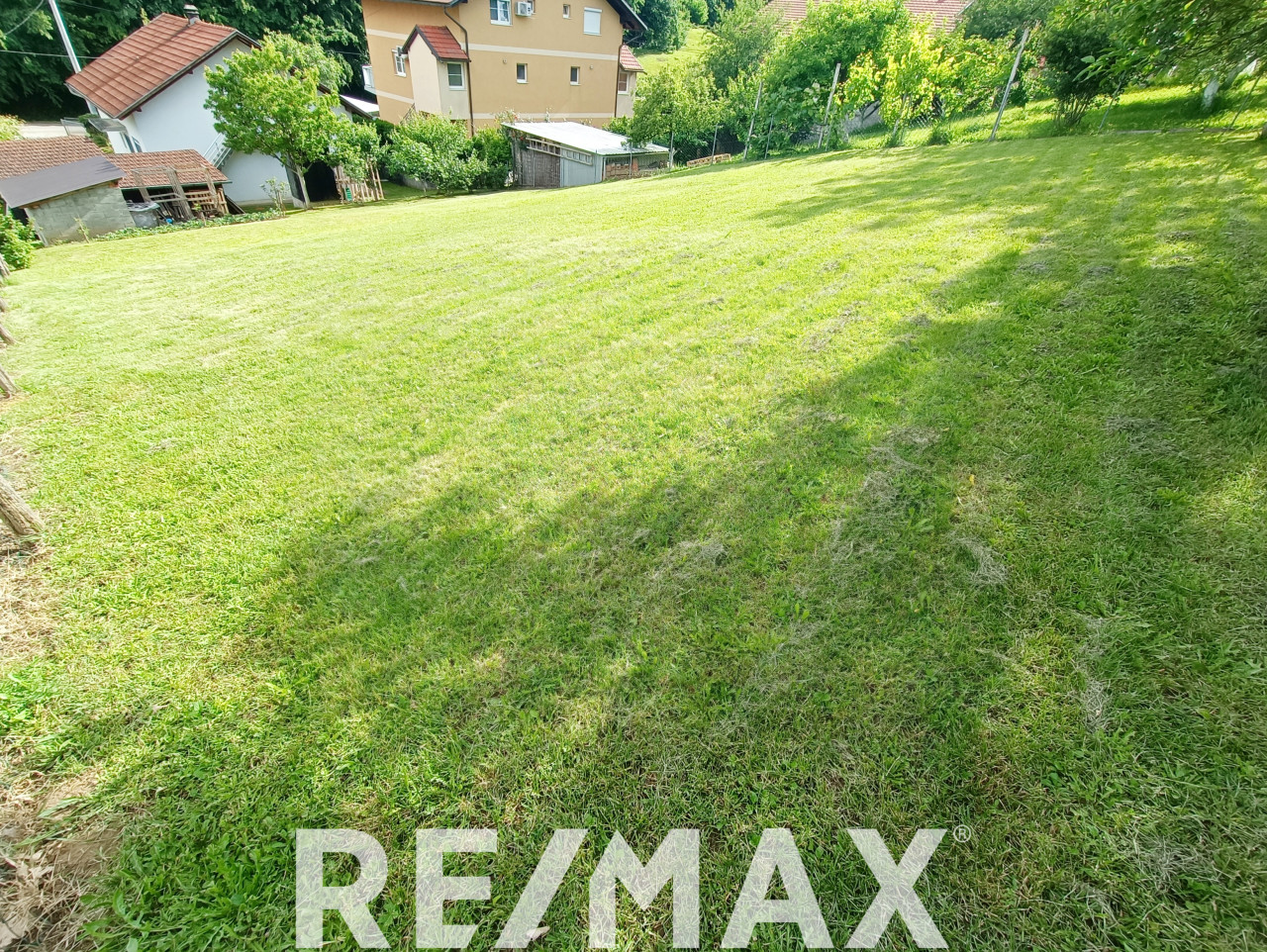 Prodaje se plac 500m2 u Laktašima