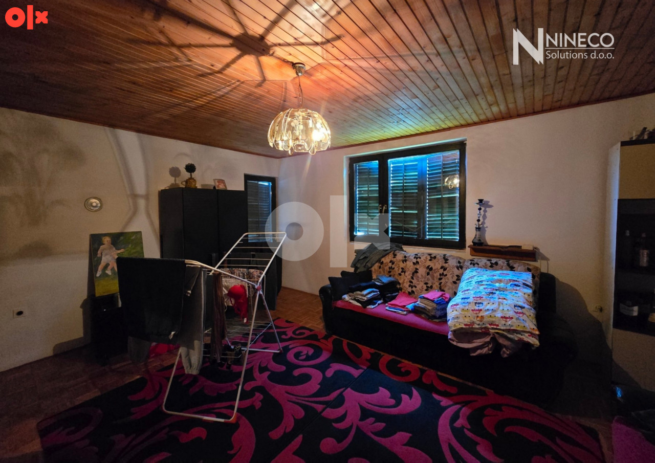 KUĆA - LAKTAŠI - 380 m2 (stambeno-poslovni objekat)