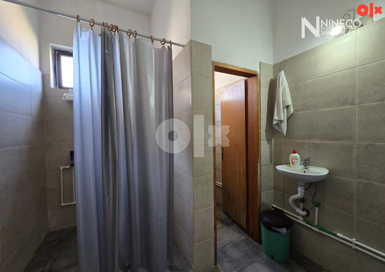 KUĆA - LAKTAŠI - 380 m2 (stambeno-poslovni objekat)