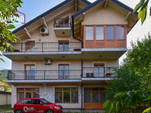 BAULAND/ Prostrana kuća pogodna za studente/ Ilidža