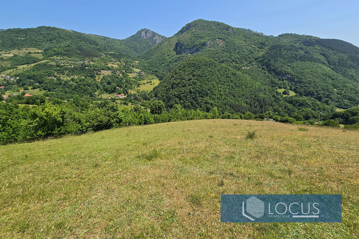 LOCUS: Zemljište površine 47.849m2, Nahorevo, Centar 9