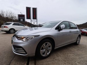 VW Golf VIII 2.0 TDI Business Line VIRTUAL FULL-LED ACC Kamera