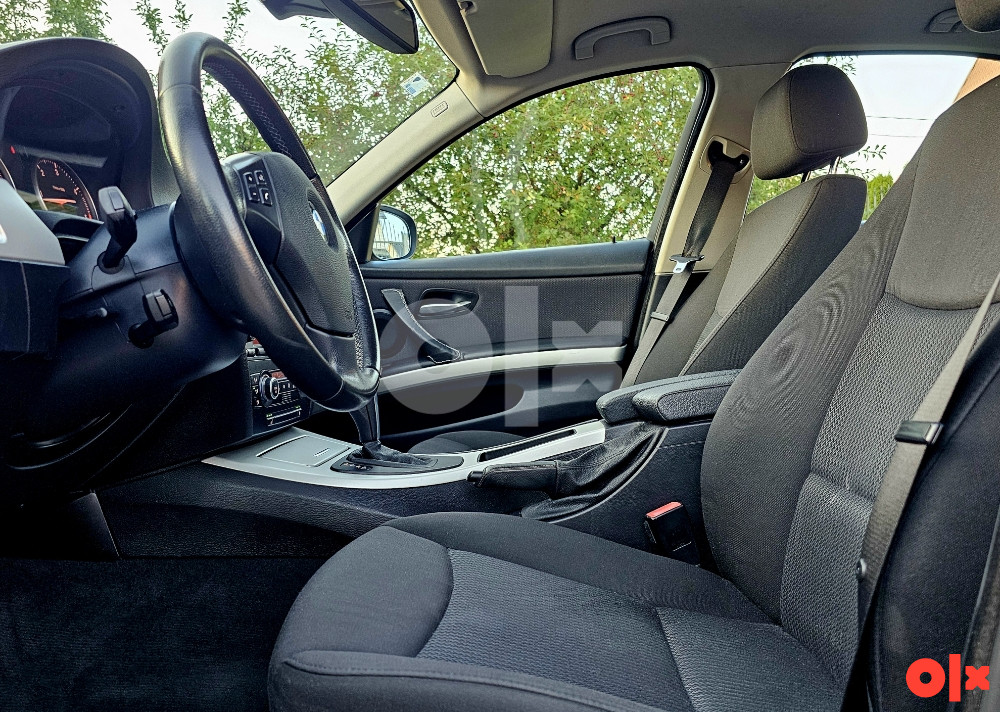 BMW E90 318d Automatik FACELIFT // Prvi vlasnik // Servisna