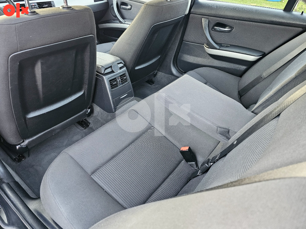 BMW E90 318d Automatik FACELIFT // Prvi vlasnik // Servisna