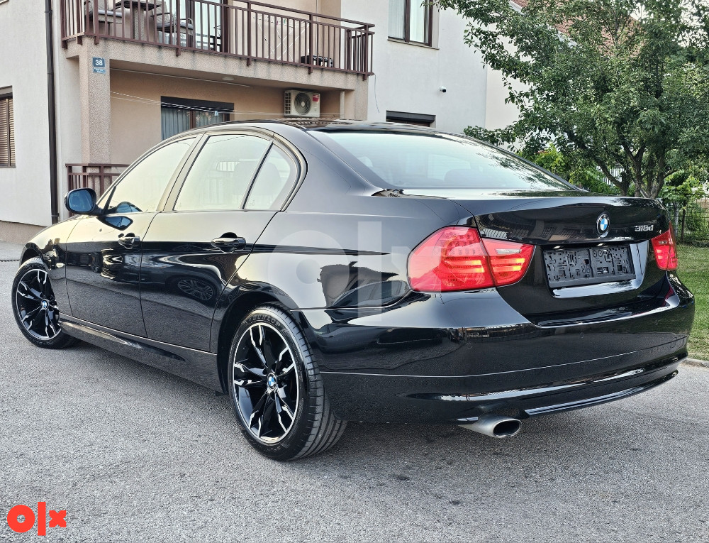 BMW E90 318d Automatik FACELIFT // Prvi vlasnik // Servisna