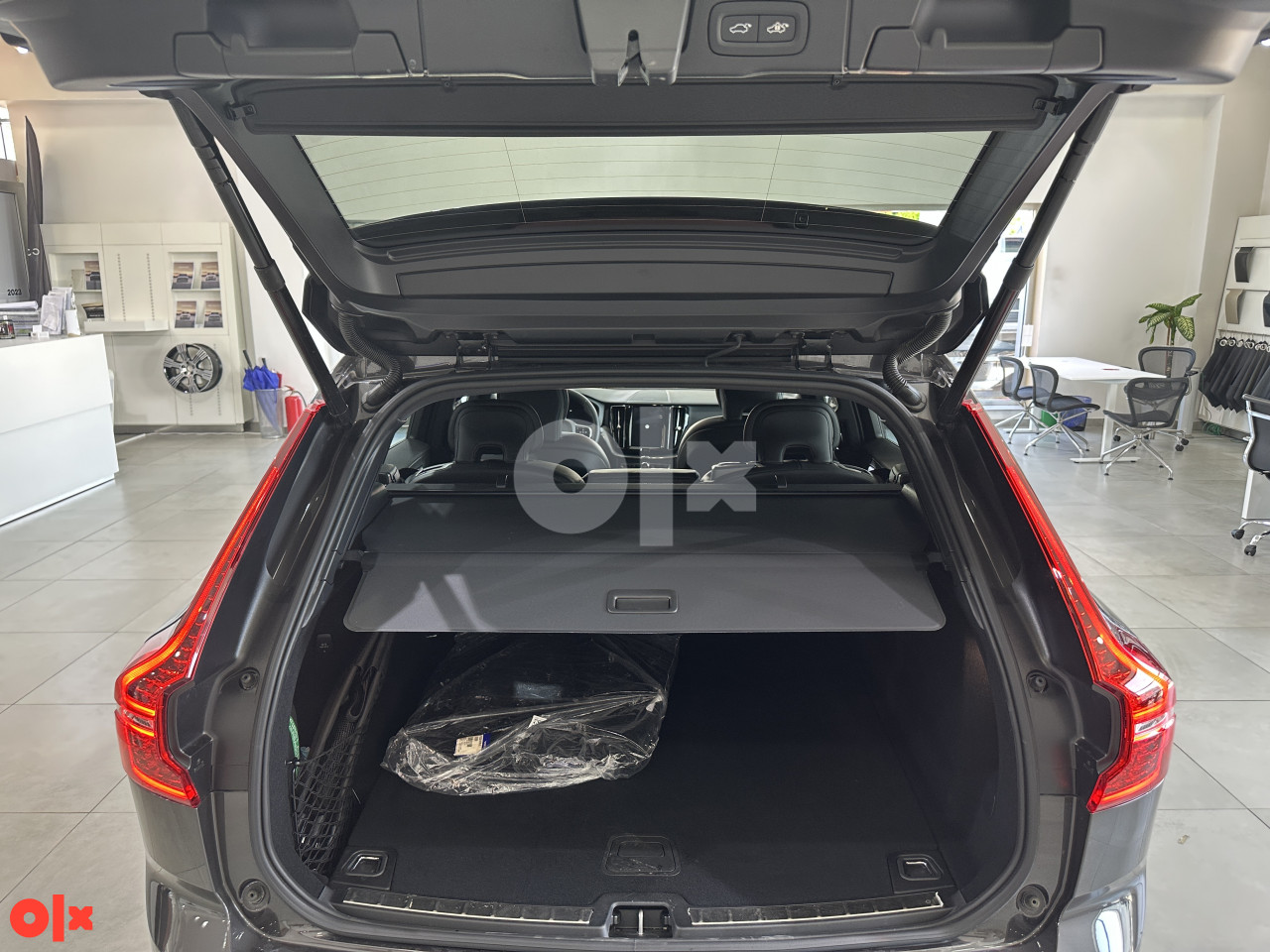 Volvo XC60 B4 D AWD PLUS DARK DEMO VOZILO