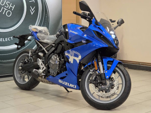 SUZUKI GSX R8