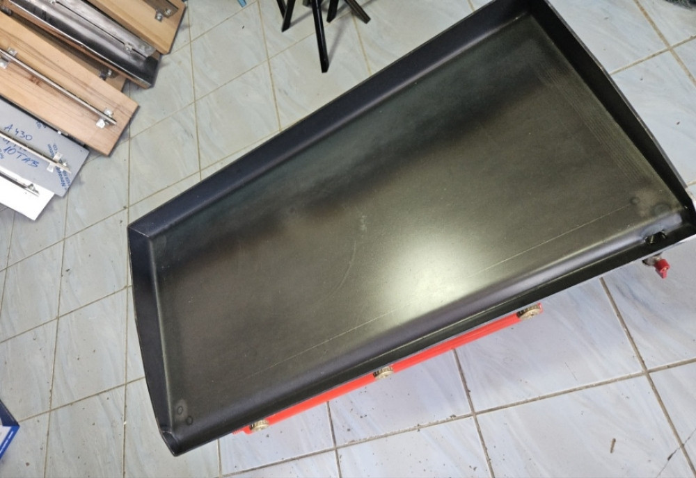 PROFESIONALNI PLINSKI ROSTILJ NA PLIN 100x55x4MM SA UPALJAČEM