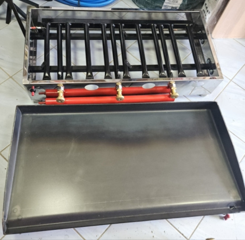 PROFESIONALNI PLINSKI ROSTILJ NA PLIN 100x55x4MM SA UPALJAČEM
