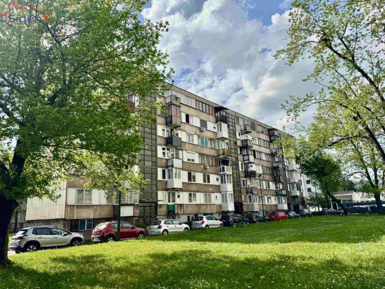 Dvosoban stan/Čengić Vila/useljivo/osunčano/53m2/5.sprat