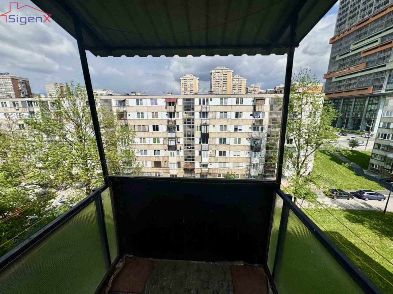 Dvosoban stan/Čengić Vila/useljivo/osunčano/53m2/5.sprat