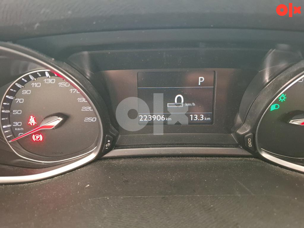 Peugeot 308 1.6 BlueHDI 88kw PANO Allure EAT6 2016