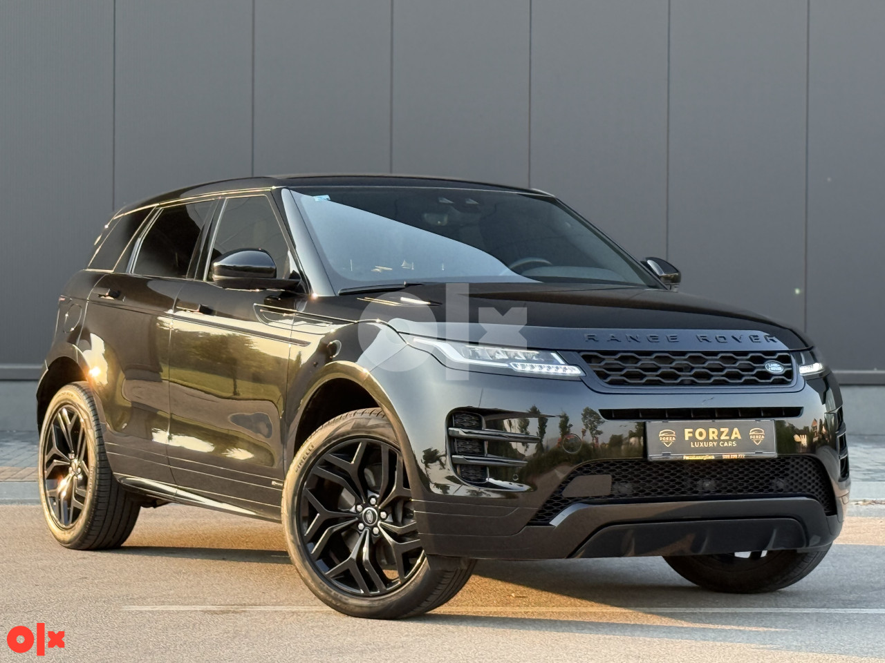 RANGE ROVER EVOQUE 2.0D 150KS R-DYANMIC AWD 2019 GODINA