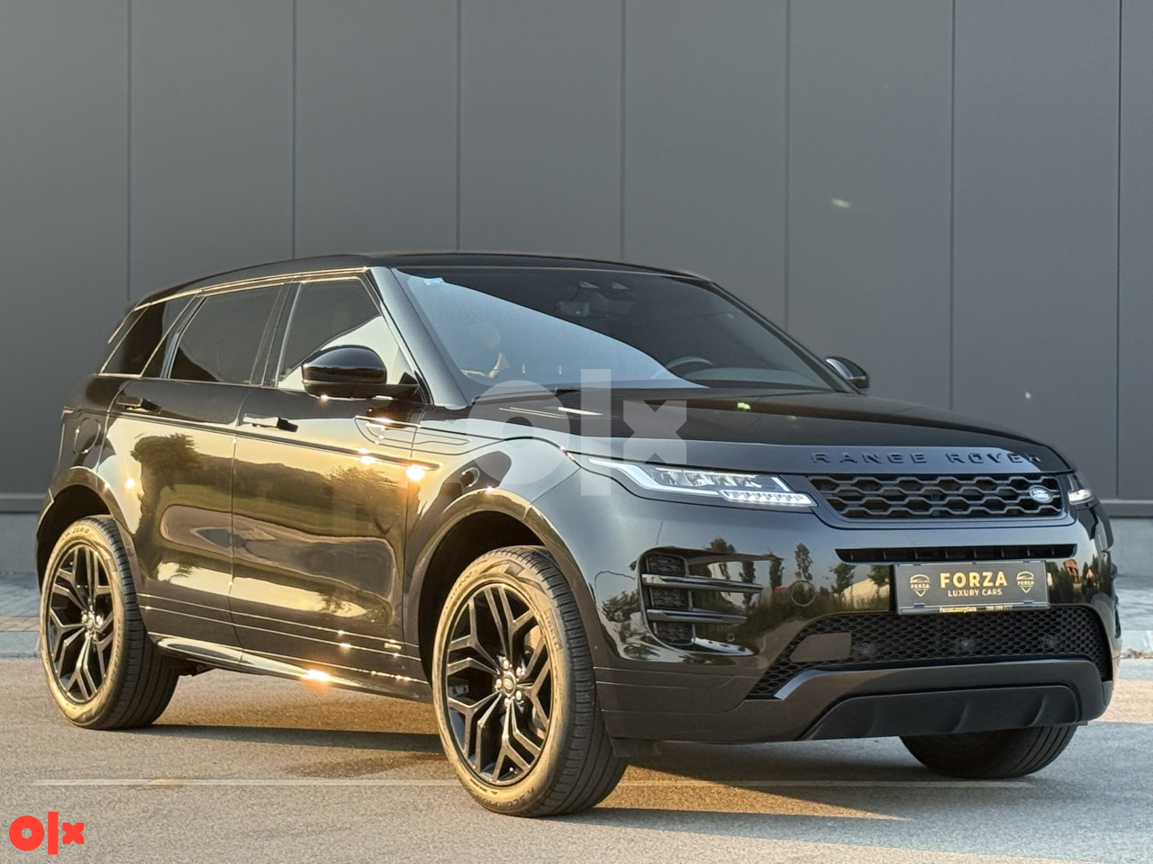 RANGE ROVER EVOQUE 2.0D 150KS R-DYANMIC AWD 2019 GODINA