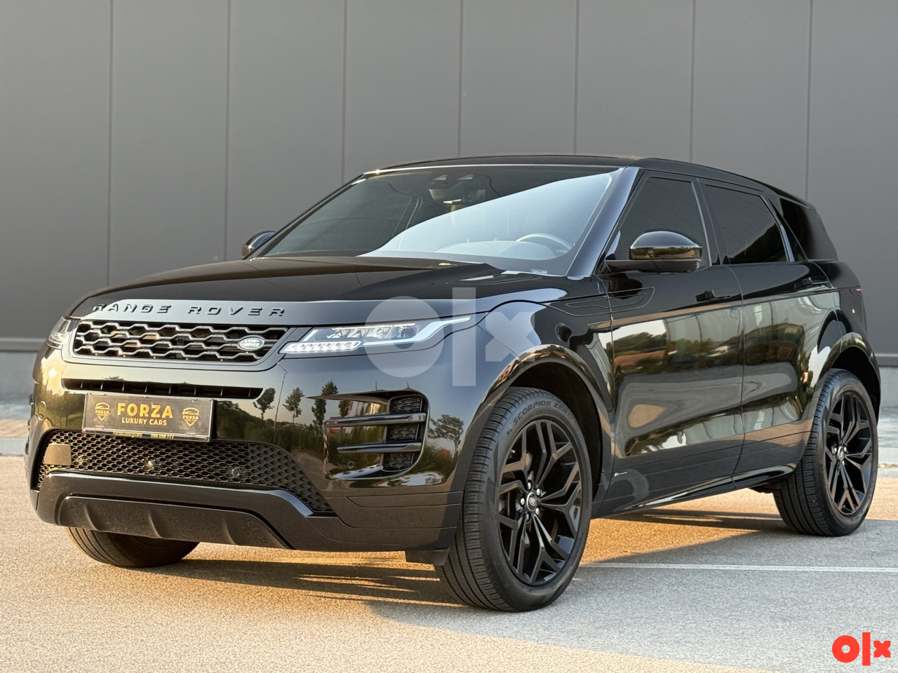 RANGE ROVER EVOQUE 2.0D 150KS R-DYANMIC AWD 2019 GODINA