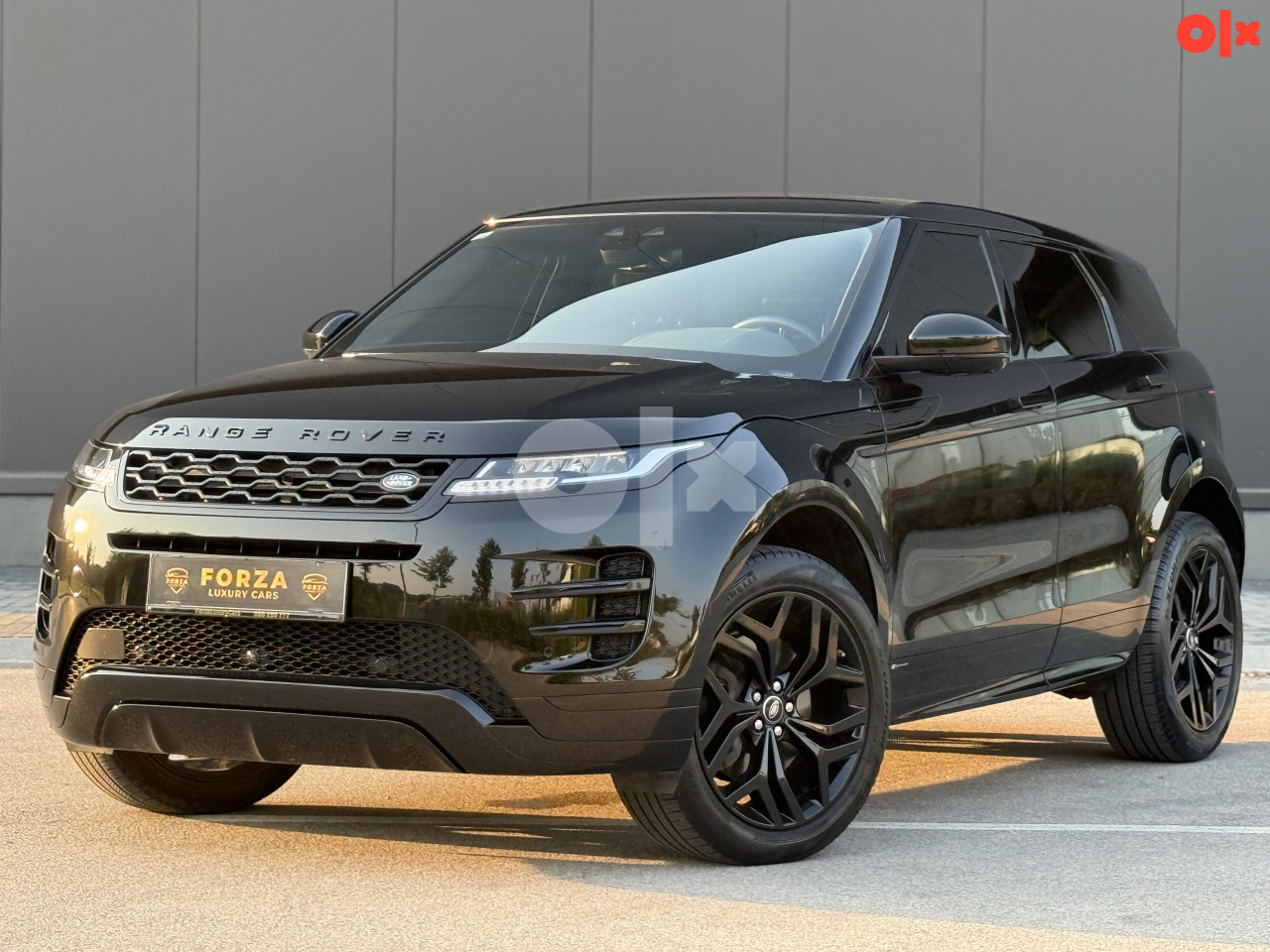 RANGE ROVER EVOQUE 2.0D 150KS R-DYANMIC AWD 2019 GODINA
