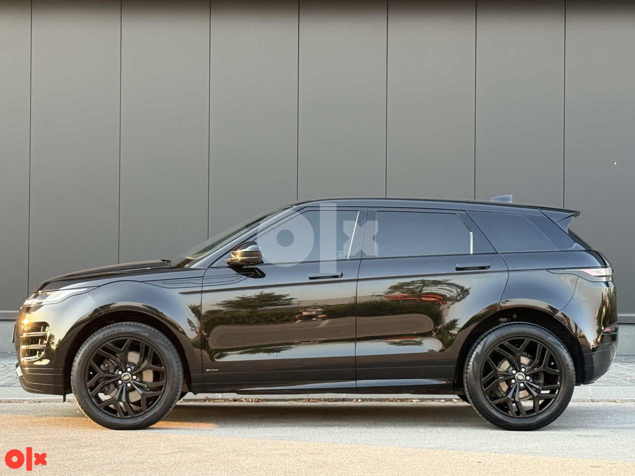 RANGE ROVER EVOQUE 2.0D 150KS R-DYANMIC AWD 2019 GODINA