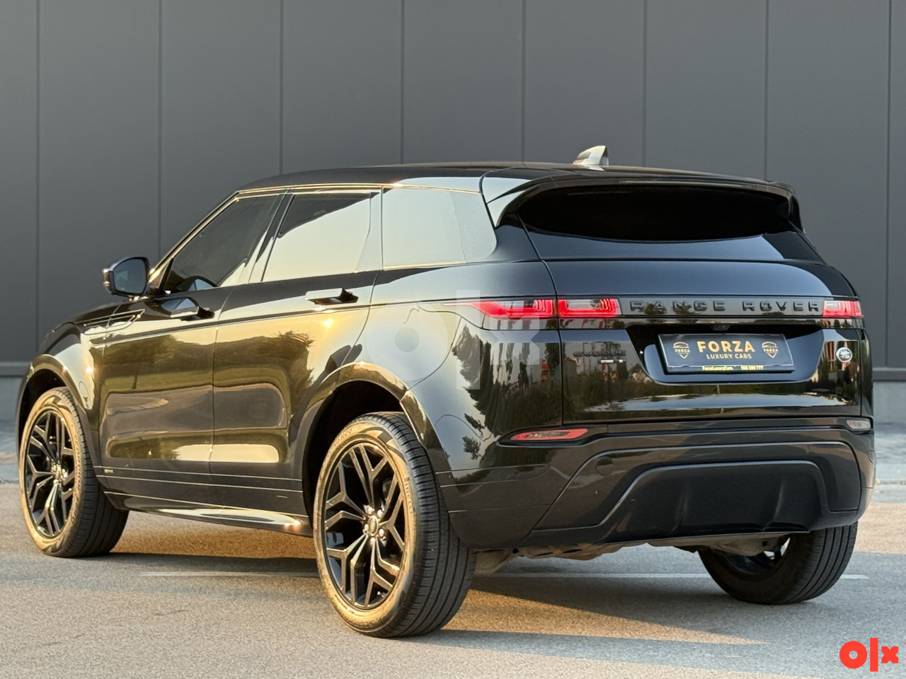 RANGE ROVER EVOQUE 2.0D 150KS R-DYANMIC AWD 2019 GODINA
