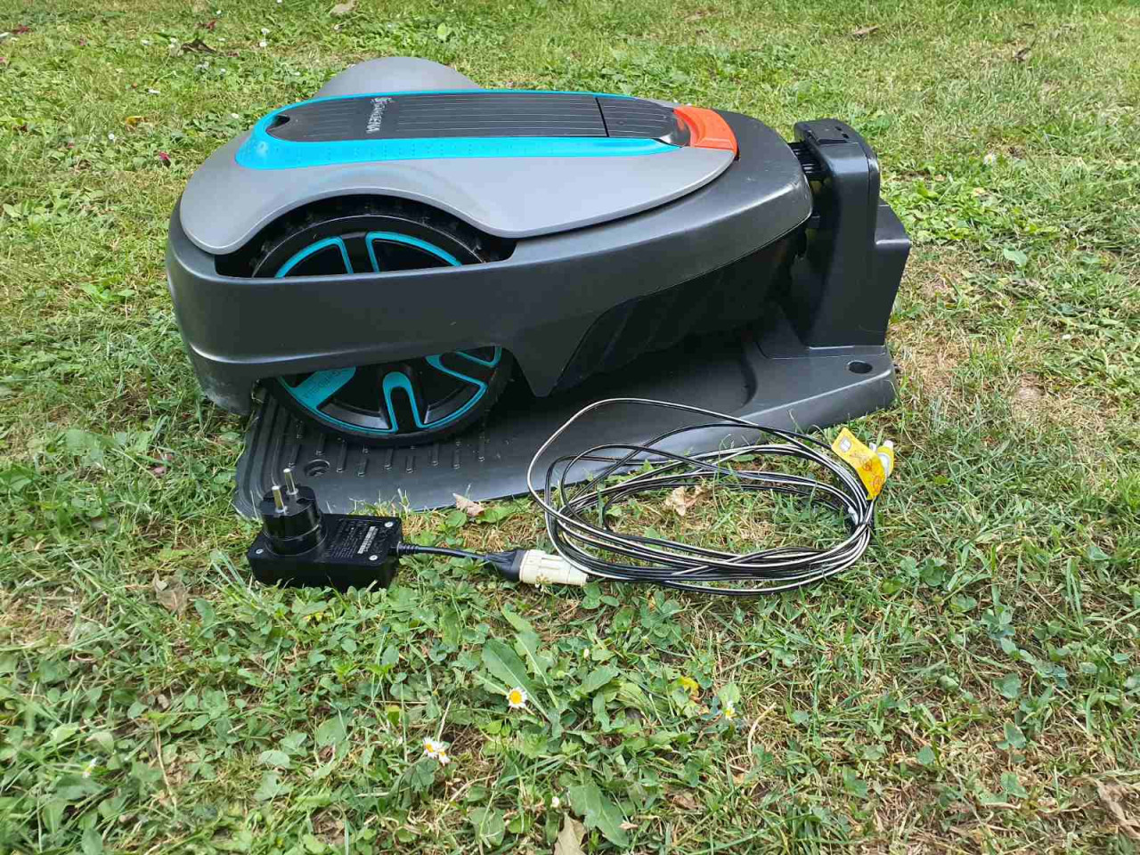 Robot kosilica Gardena Sileno City 300