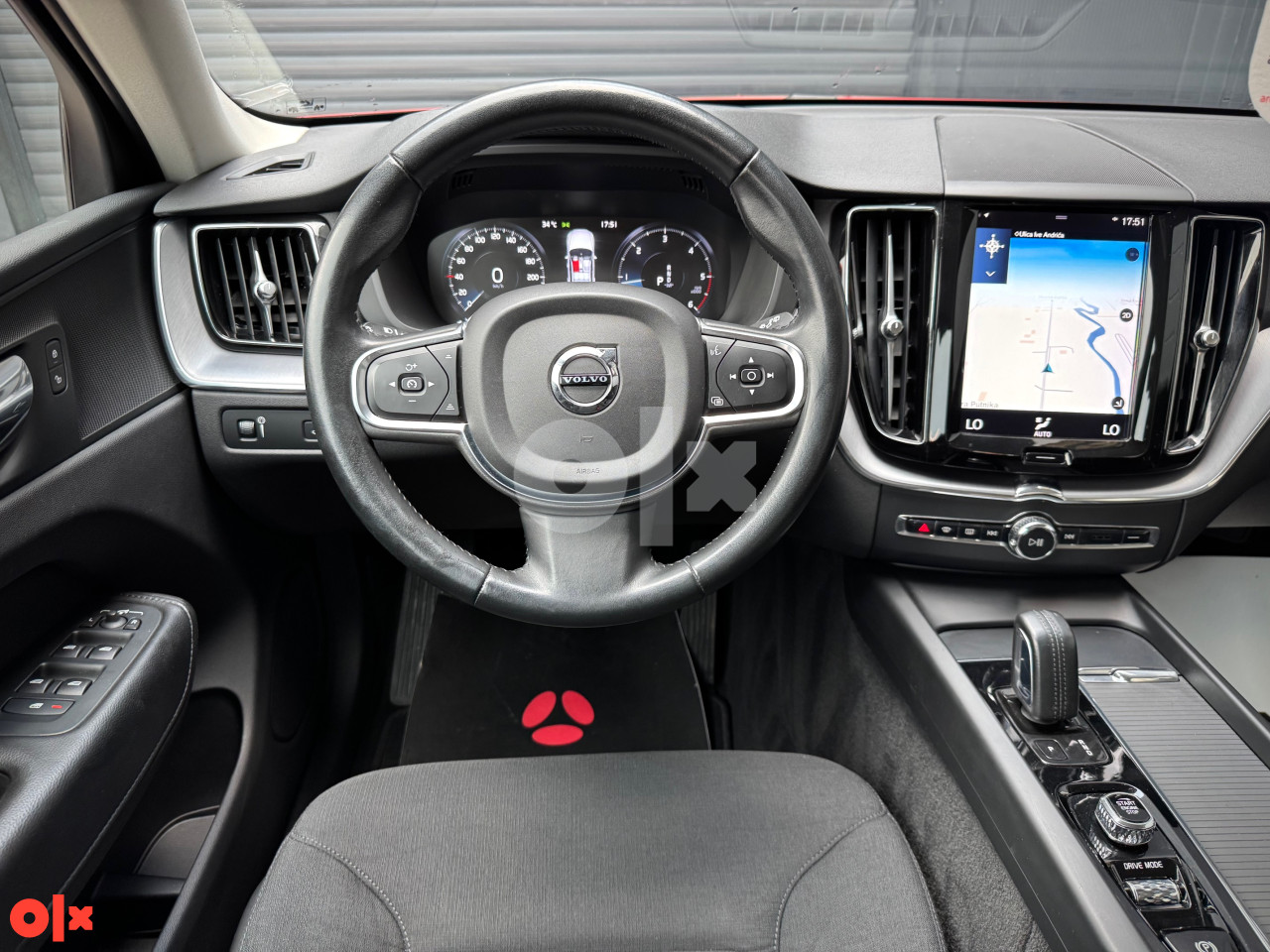Volvo XC 60 2.0 B4 197ks AWD 4x4 Momentum 2020 XC60