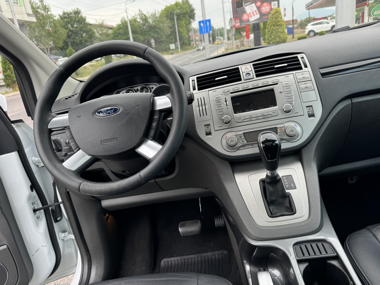 FORD KUGA 2.0 TDCI 4x4*TITANIUM*AUTOMATIK*PANO*KOZA*NAVI*KAMERA