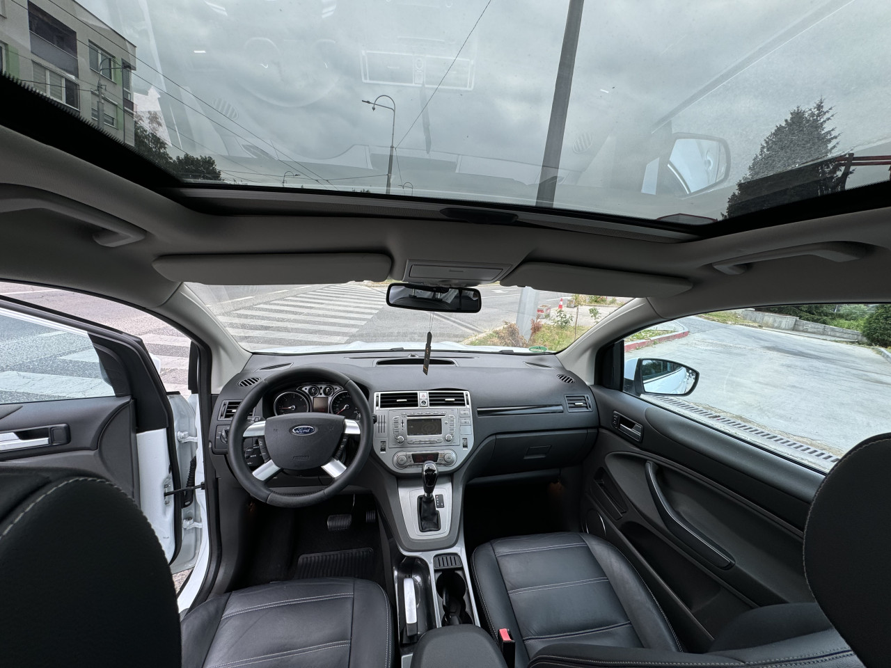 FORD KUGA 2.0 TDCI 4x4*TITANIUM*AUTOMATIK*PANO*KOZA*NAVI*KAMERA